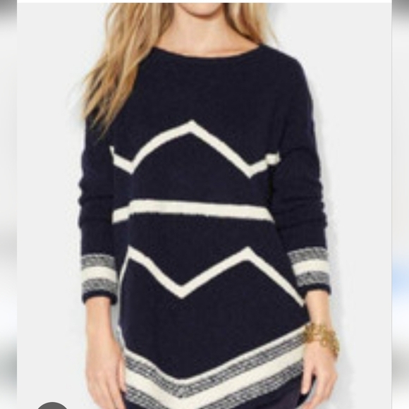 Ralph Lauren Wool Navy and Cream Chevron Striped Sweater. Size PXS - Picture 10 of 10